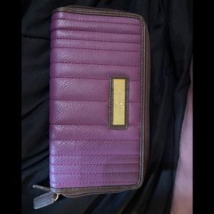 Jessica Simpson wallet